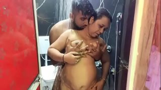 Girl kissing boyfriend sex scandal leaked mms sex video