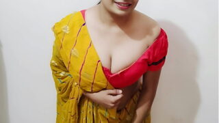 Telugu Big Boobs Bhabhi Sucking And Standing Doggy Style Fucks Pussy